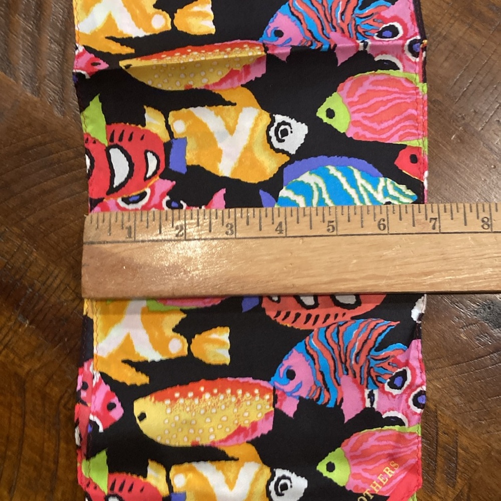 Brooks Brothers 100% silk scarf bright tropical fish - Picture 8 of 8